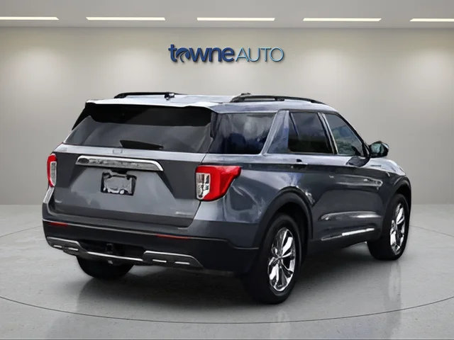 Used 2023 Gray Ford XLT image 5
