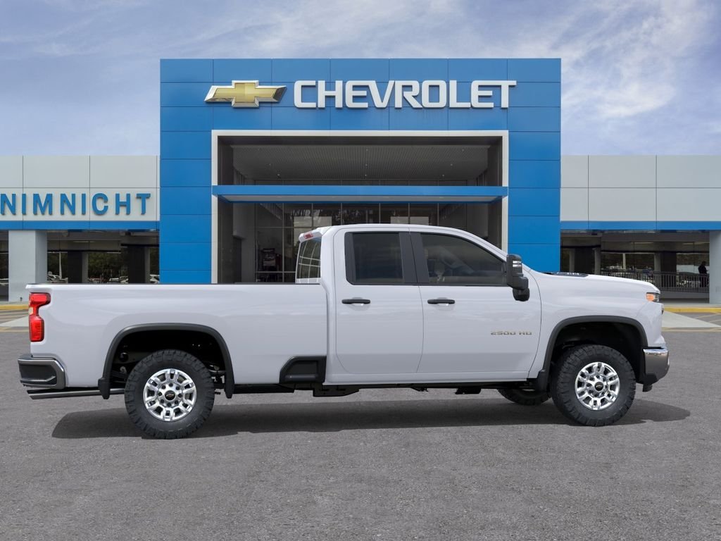 New 2026 Summit White Chevrolet WT image 5