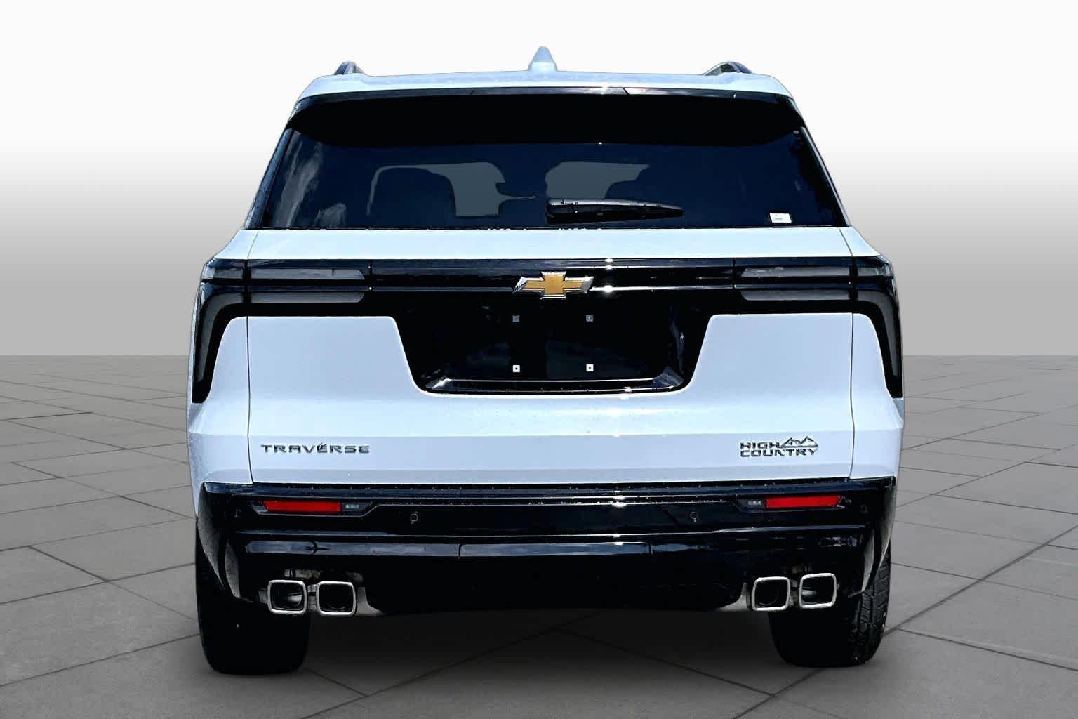 Used 2026 Polar White Tricoat Chevrolet FWD High Country image 5