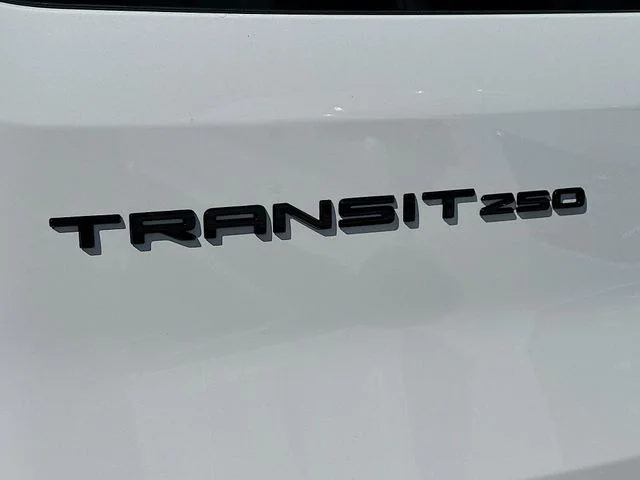 New 2026 Oxford White Ford Base image 17