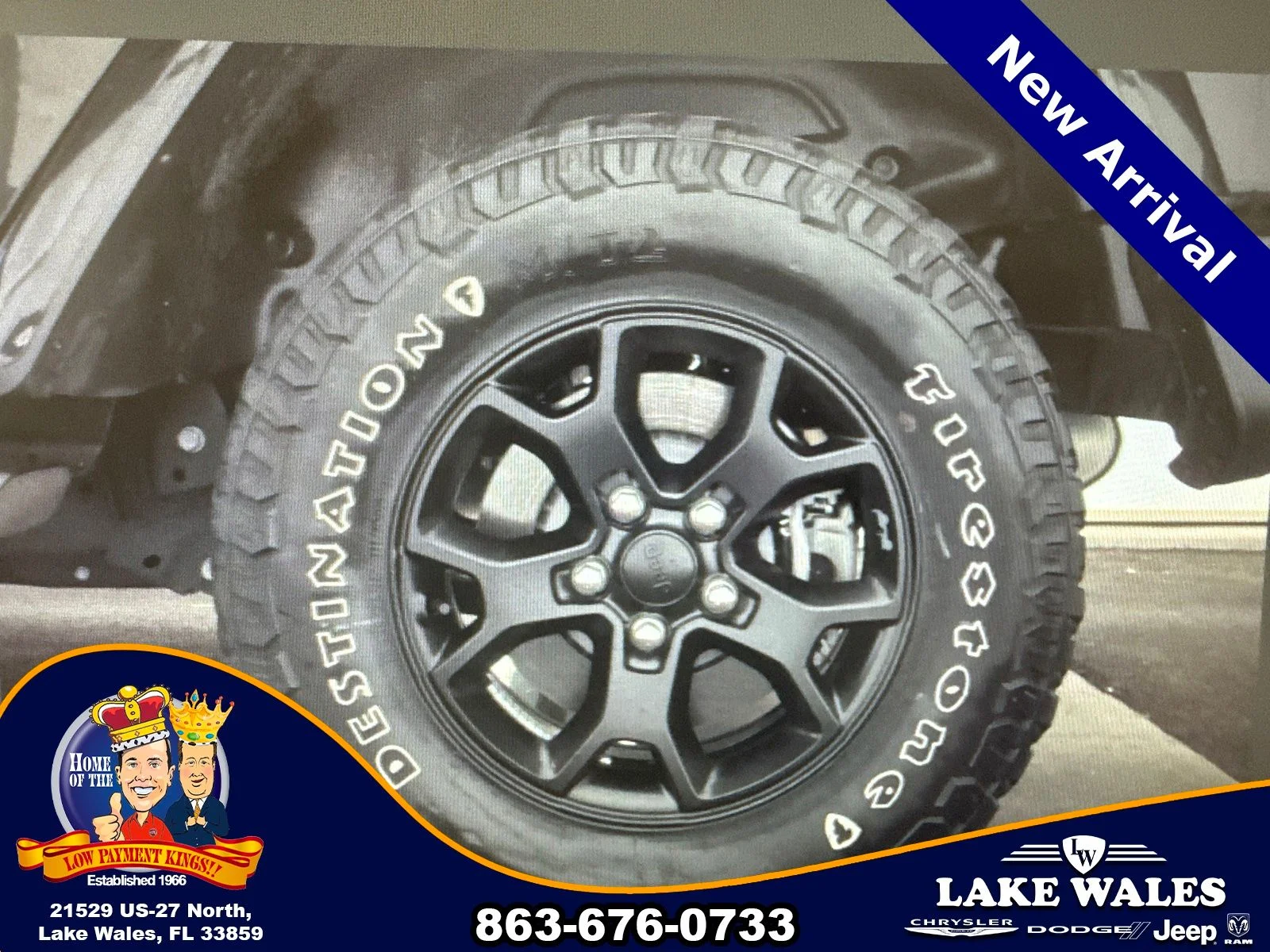 Used 2024 Black Jeep Sport S 4xe image 9