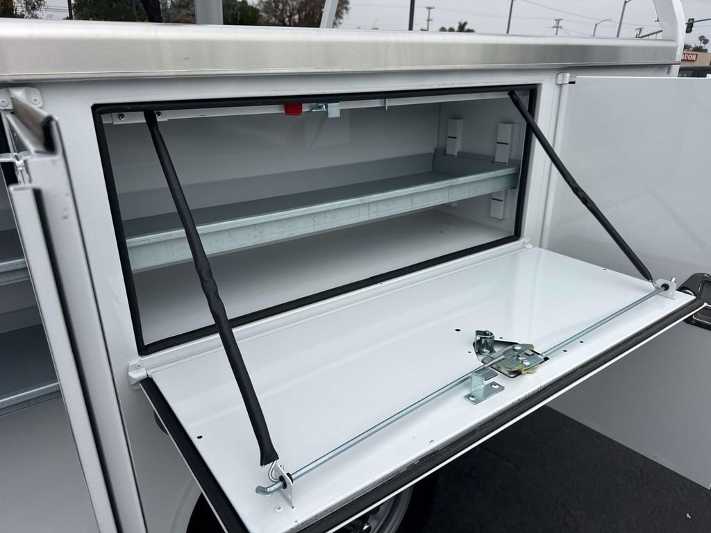 New 2026 Oxford White Ford F-250® XL image 10