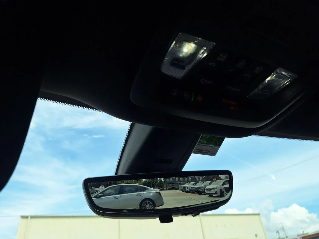 Used 2023 Black Buick Essence image 26