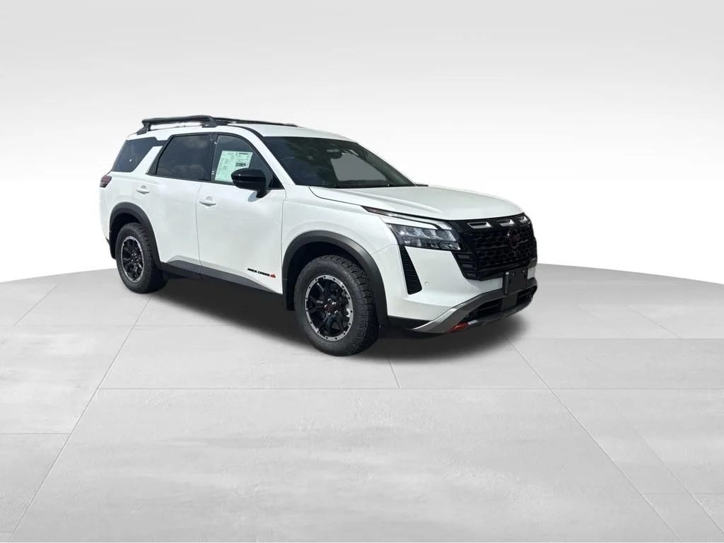 New 2026 Everest White Pearl TriCoat Nissan Rock Creek® image 7