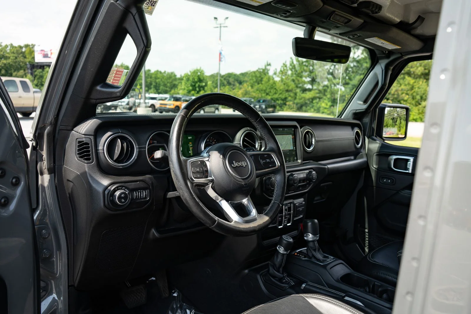 Used 2020 Gray Jeep Overland image 13