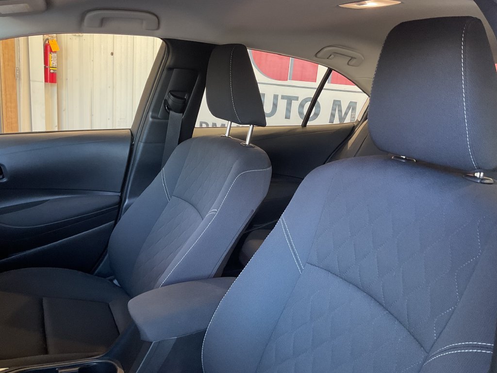 Used 2025 White Toyota LE image 15