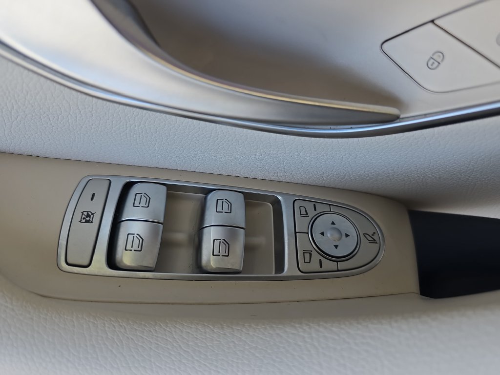 Certified Used 2022 White Mercedes-Benz E 450 image 30