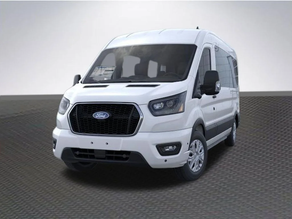 New 2026 Oxford White Ford Passenger Van XLT image 2