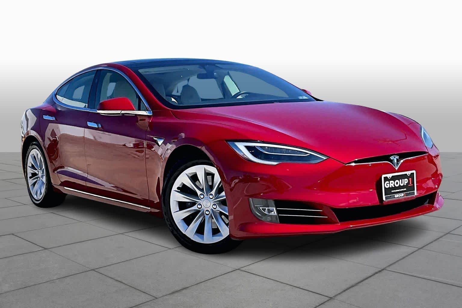 Used 2018 Tesla Model S 75D with VIN 5YJSA1E29JF273656 for sale in Houston, TX