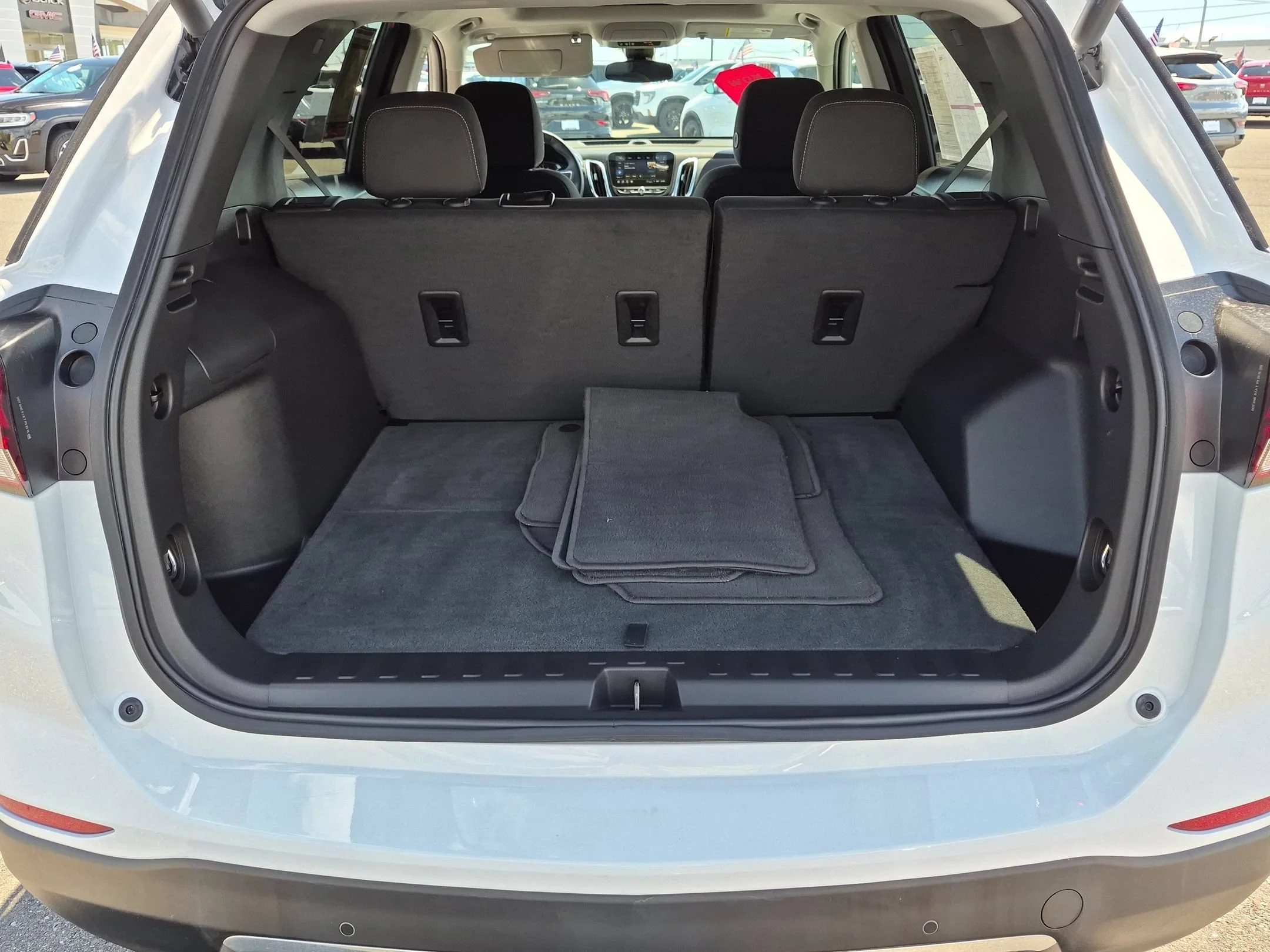 Used 2024 Summit White Chevrolet LT image 23