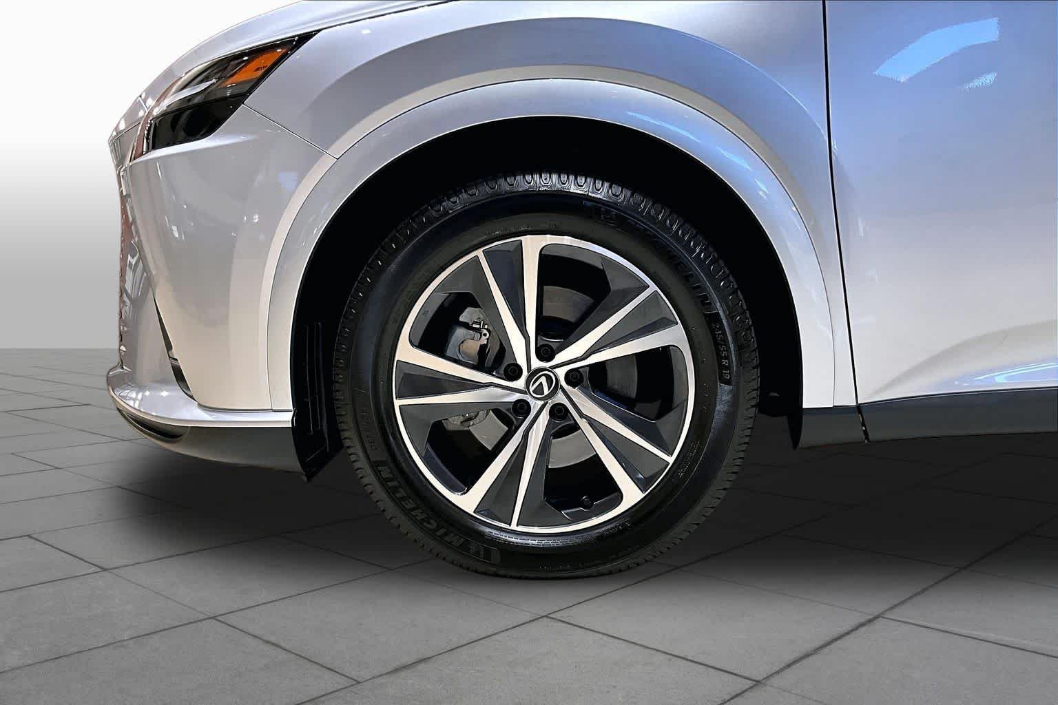 Certified Used 2023 Iridium Lexus Premium image 10