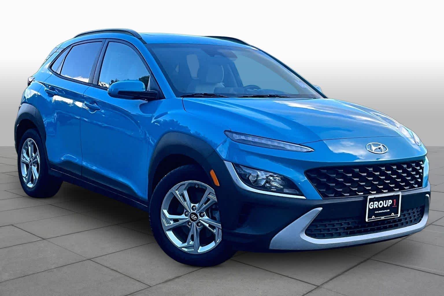 Used 2022 Teal Isle Hyundai SEL image 3