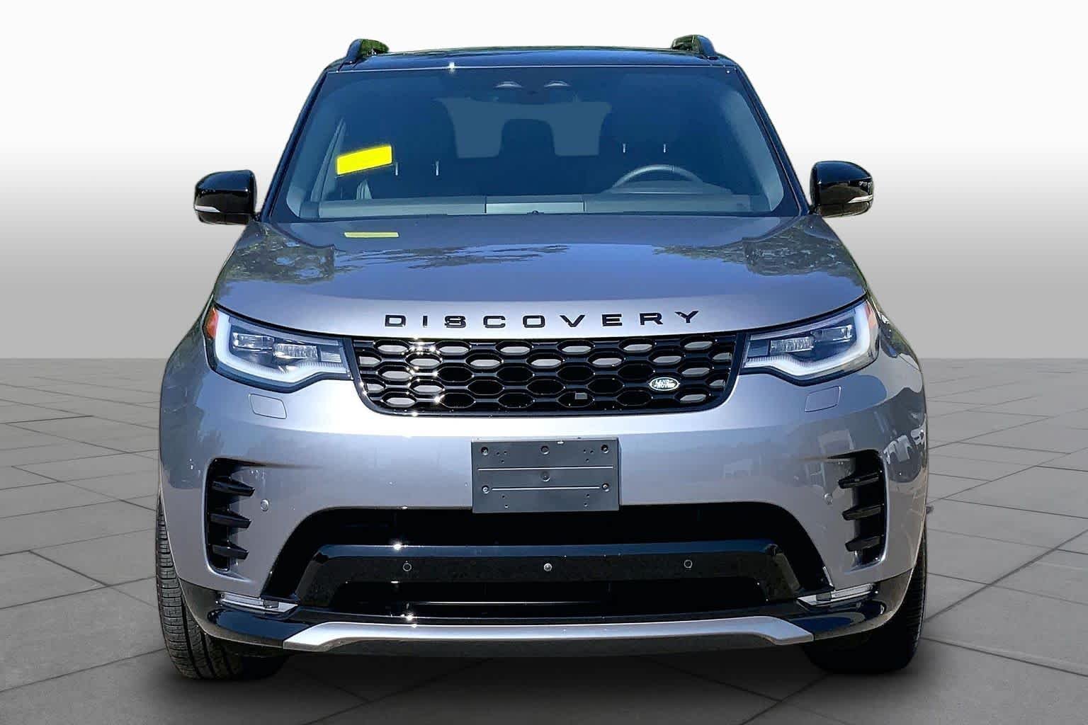 Used 2025 Eiger Grey Metallic Land Rover Dynamic SE image 4