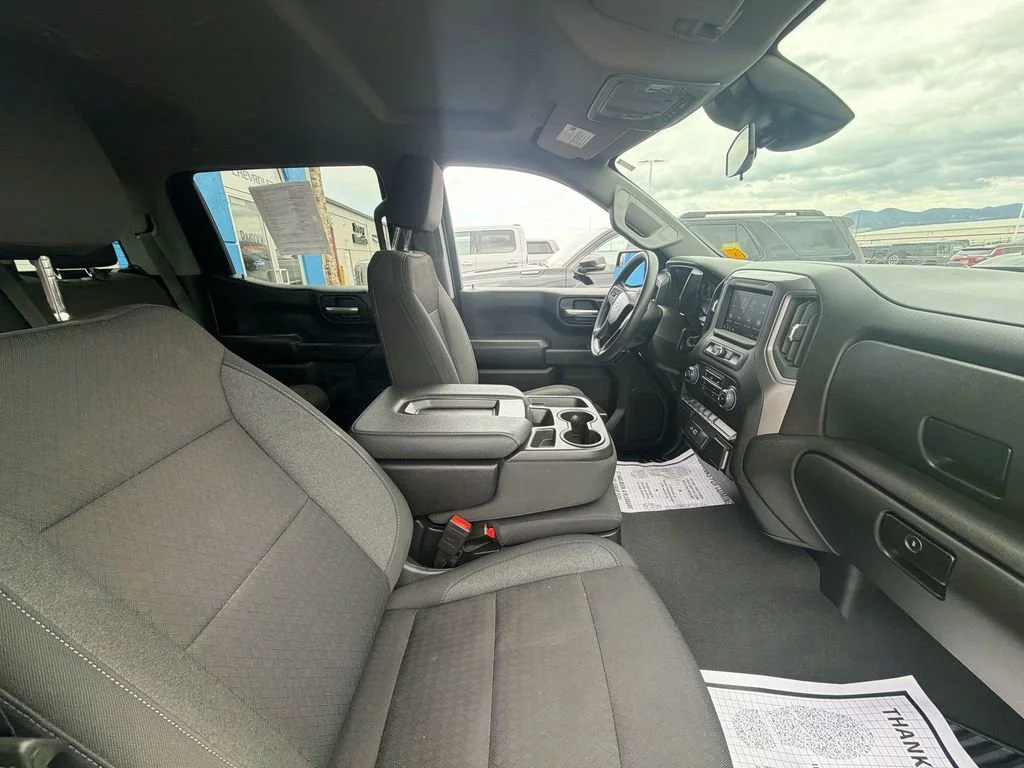 Used 2023 Black Chevrolet Custom image 11
