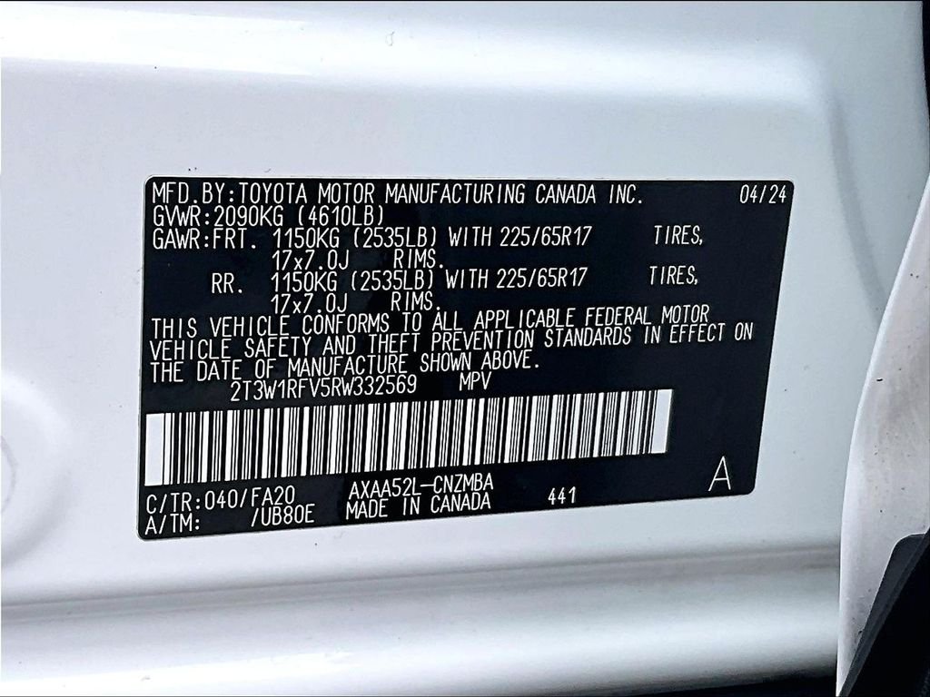 Used 2024 White Toyota XLE image 34