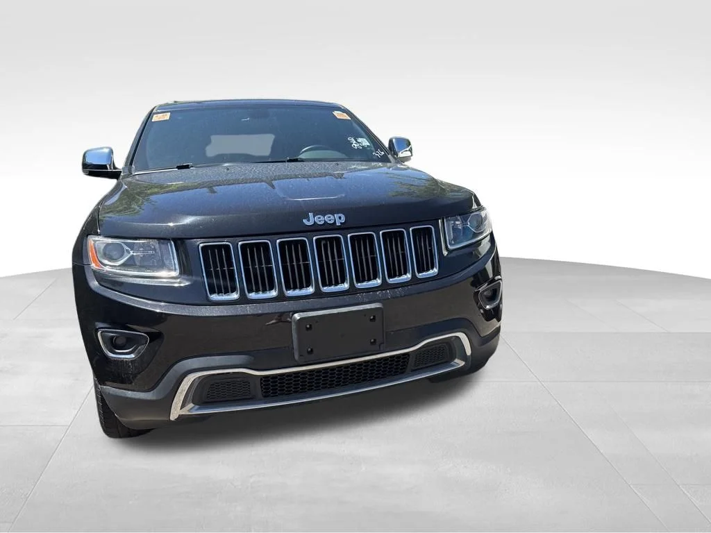 Used 2015 Black Jeep Limited image 7