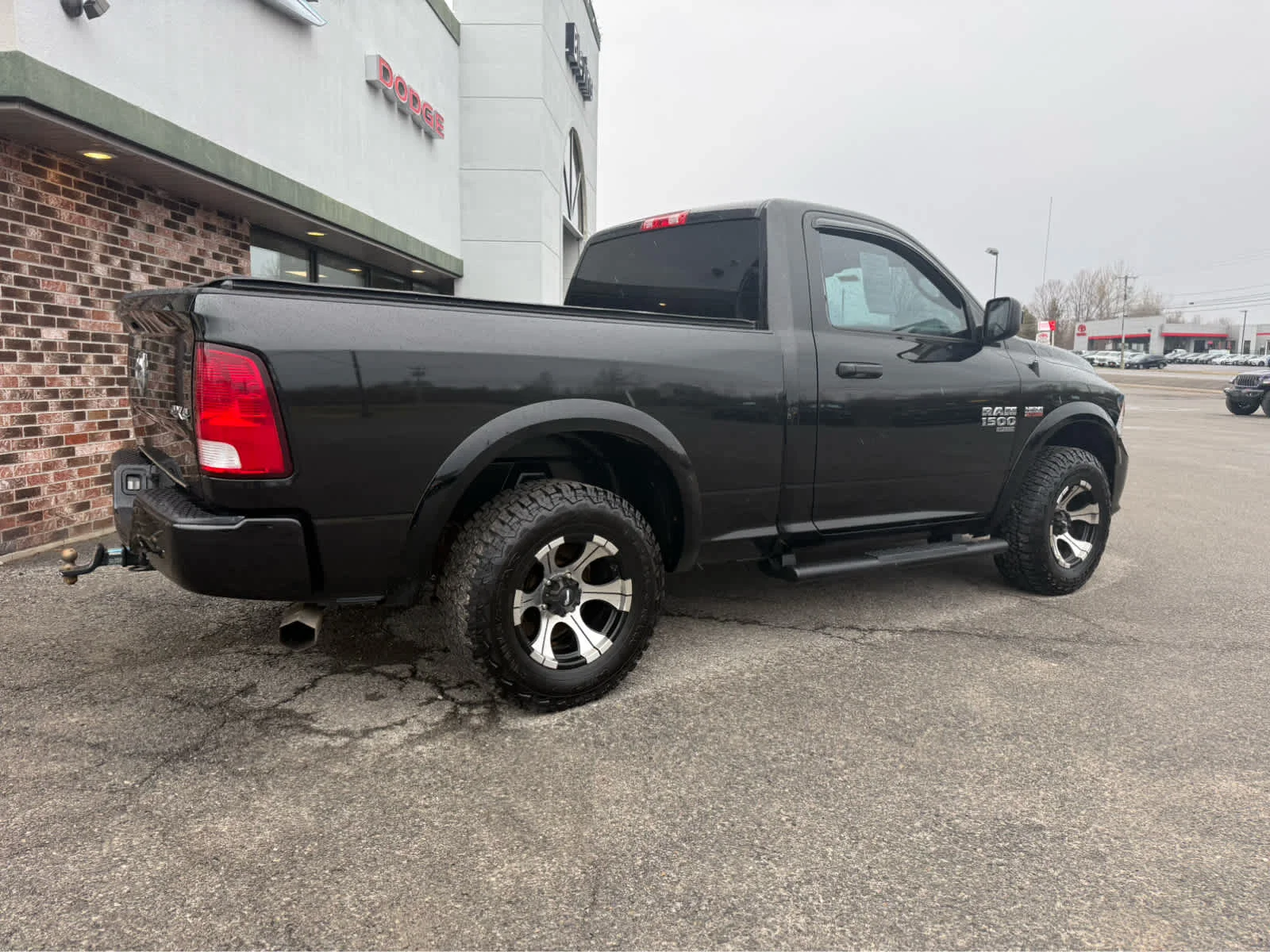 Used 2019 Brilliant Black Crystal Pearlcoat Ram Express image 4