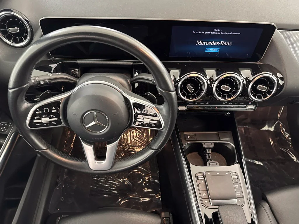 Used 2021  Mercedes-Benz GLA 250 image 25