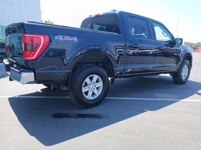 Used 2023 Blue Ford XLT image 3