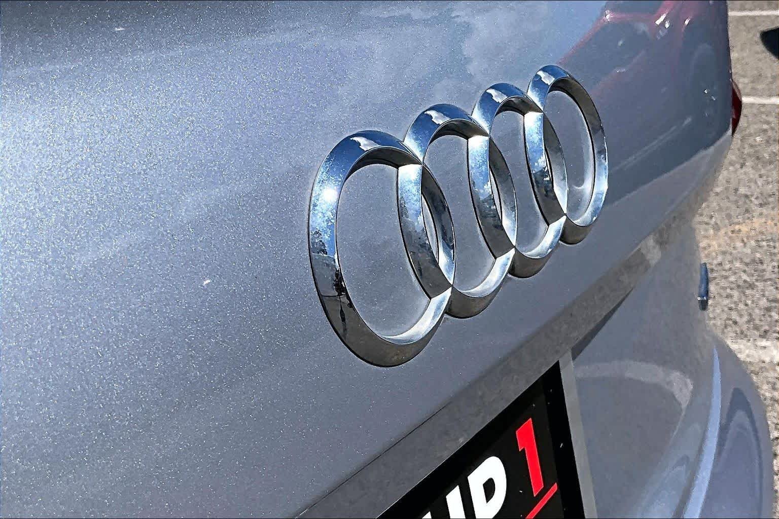 Used 2019 Florett Silver Metallic Audi Premium Plus image 31