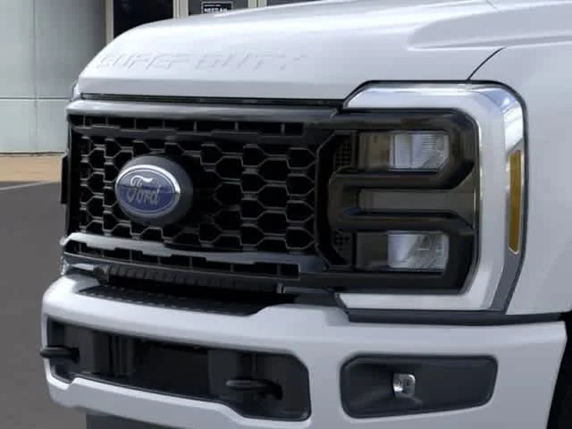 New 2026 Oxford White Ford F-350® XL image 39