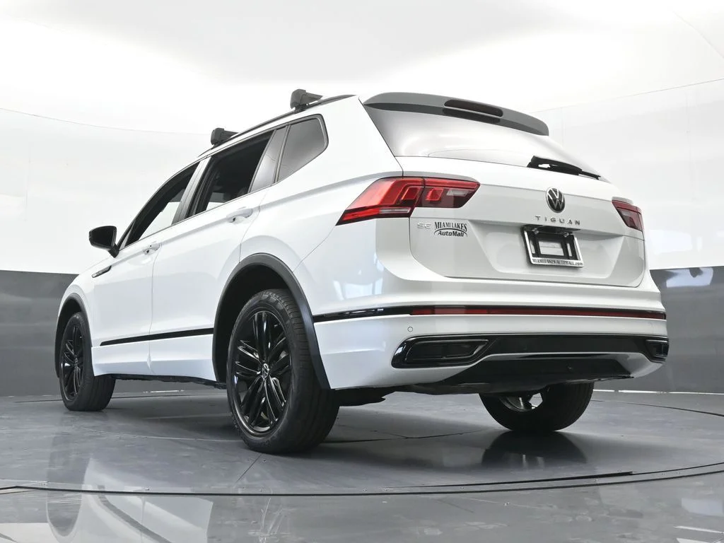 Used 2022 Oryx White Pearl Volkswagen 2.0T SE R-Line Black image 55