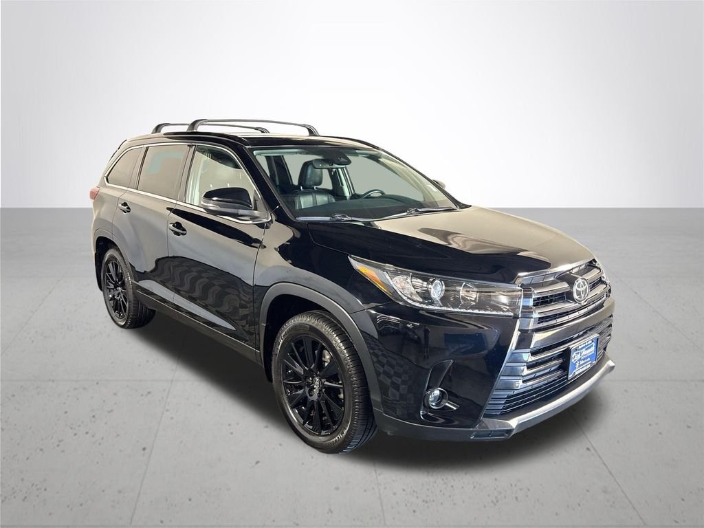 Used 2019 Black Toyota SE image 4