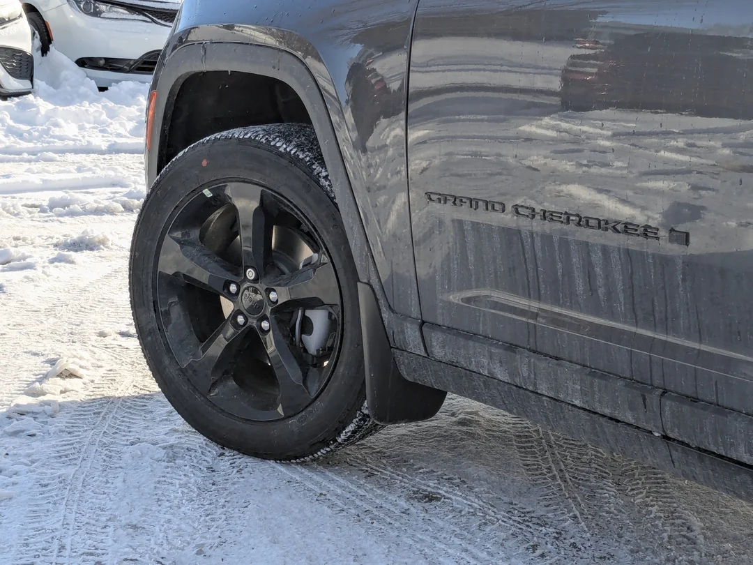 New 2026 Grey Jeep Altitude - - 4x4 - Altitude Appearance Pkg - Power Sunroof - 2.0L I4 Turbo & More! image 9