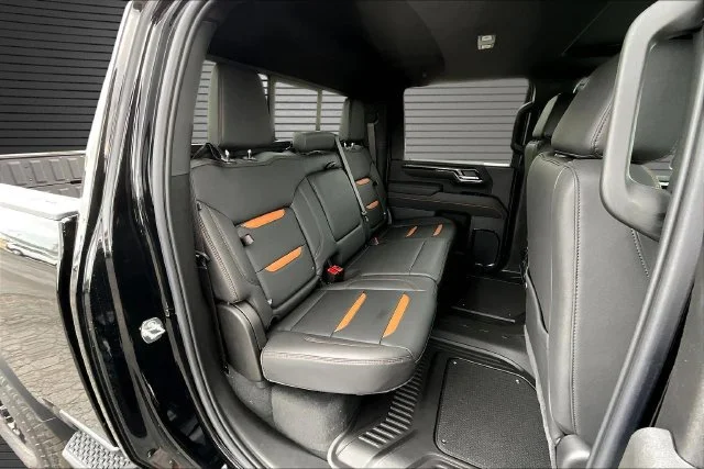 New 2026 Onyx Black GMC AT4 image 9