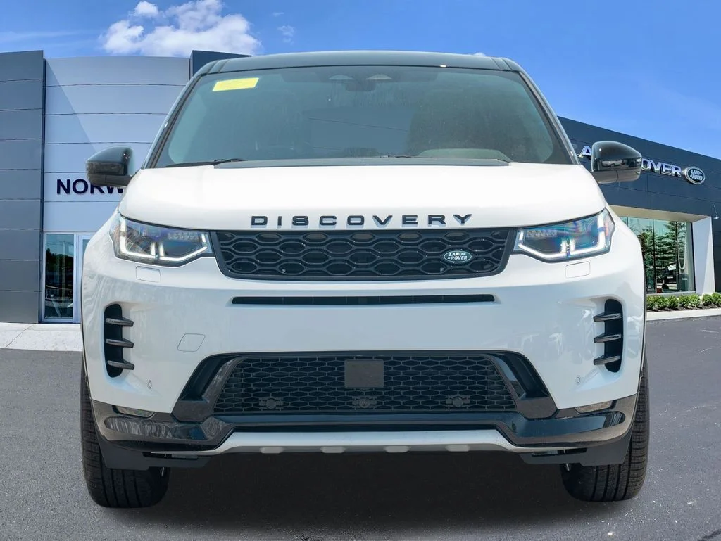 New 2026 White Land Rover Landmark image 2
