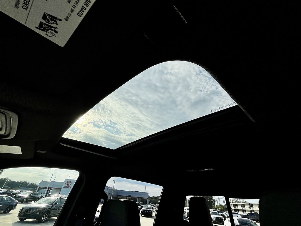 Used 2026 Sterling Metallic GMC AT4 image 18