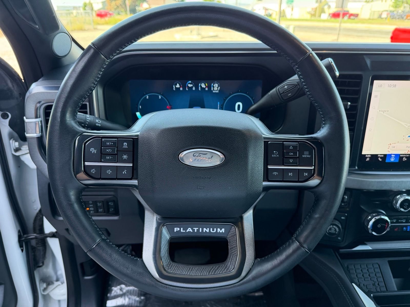 2025 Ford F-350 Super Duty Platinum - Photo 16