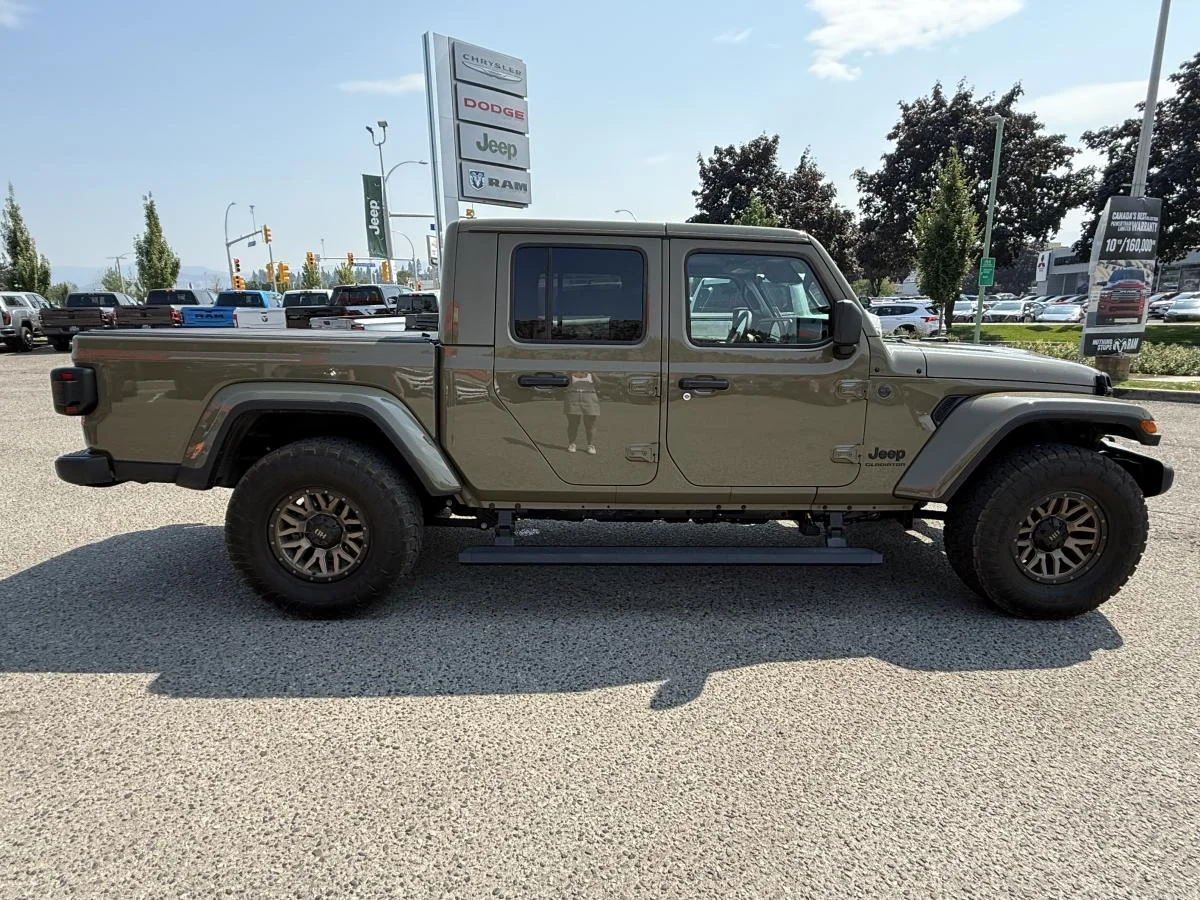 New 2026 41 (pj5) Jeep Sport S image 8