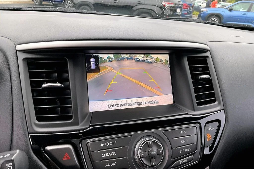 Used 2018 White Nissan SV image 24
