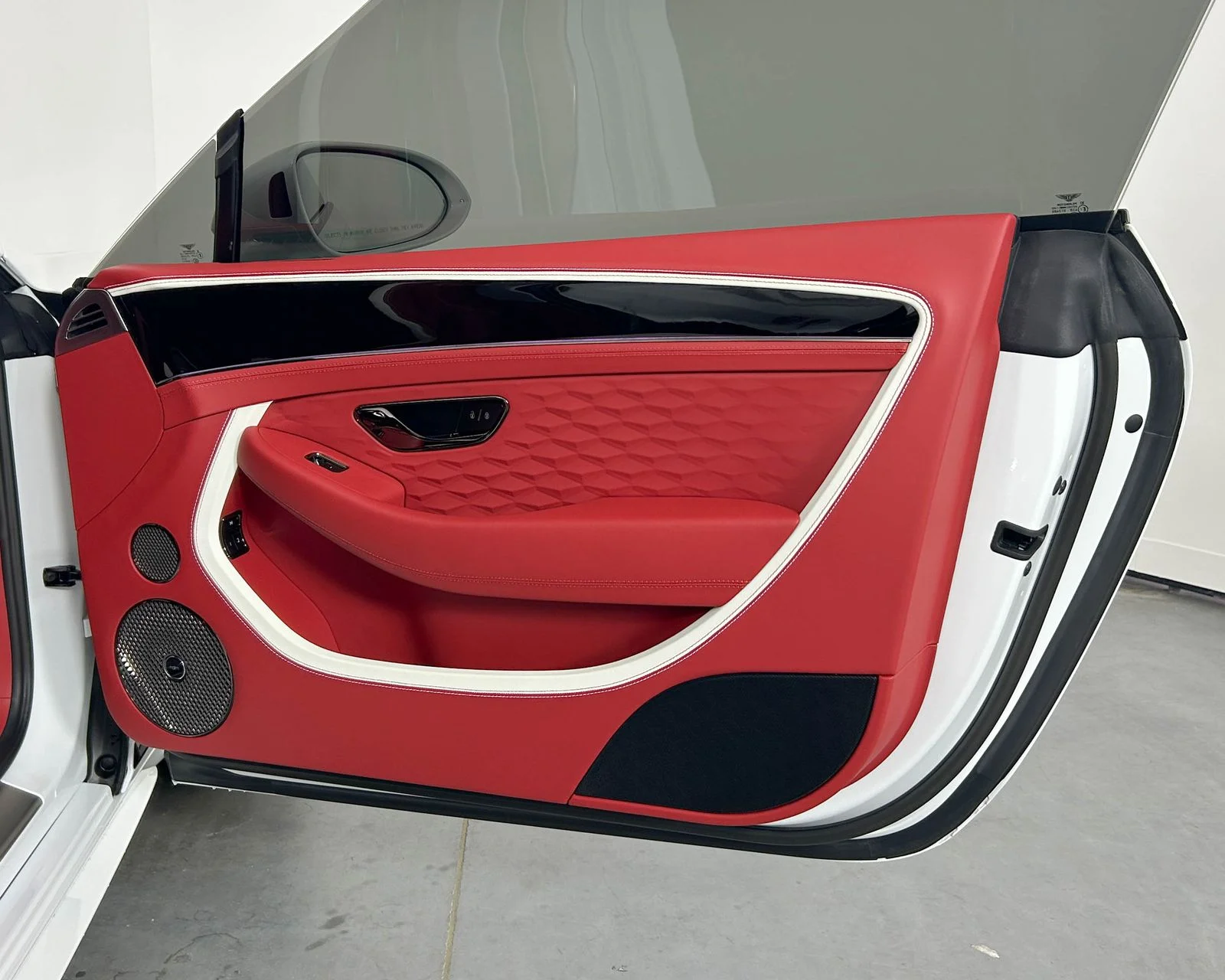 New 2026  Bentley GTC image 30