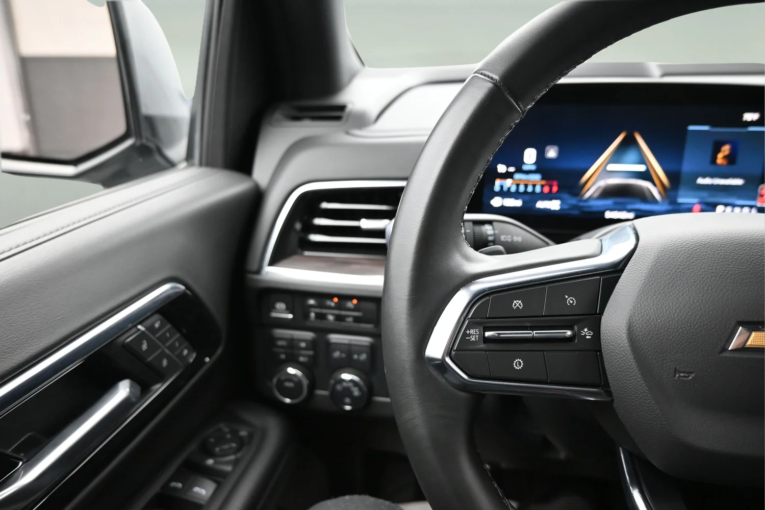 Used 2025 Gray Chevrolet LT image 13