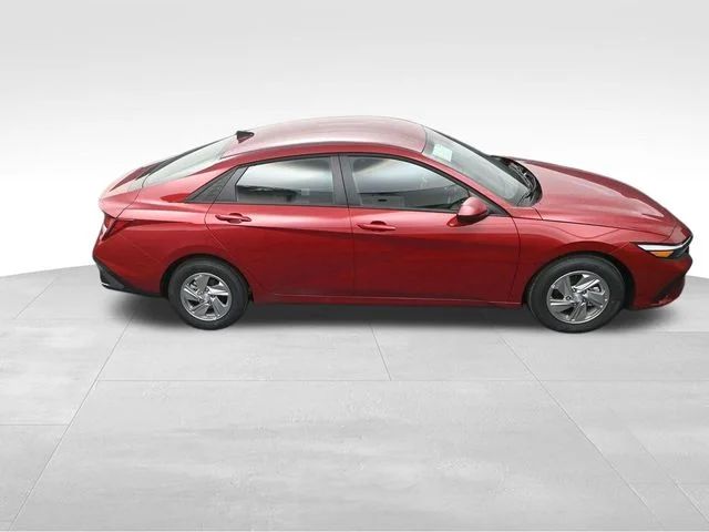 Used 2026 Red Hyundai SE image 29