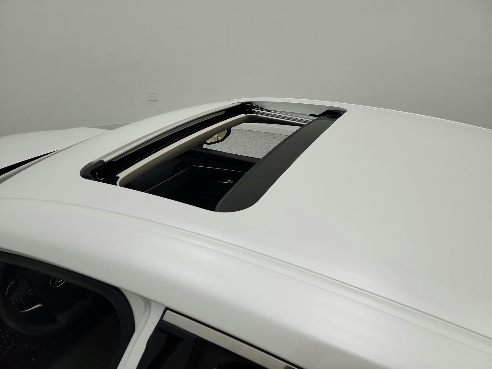 Used 2024 Eminent White Pearl Lexus ES 350 FWD image 11