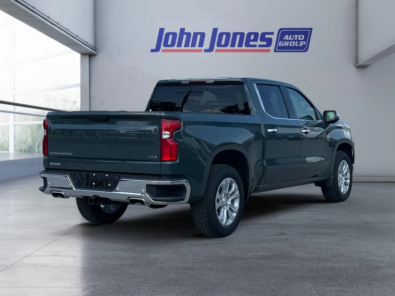 Used 2025 Cypress Gray Chevrolet LTZ image 5