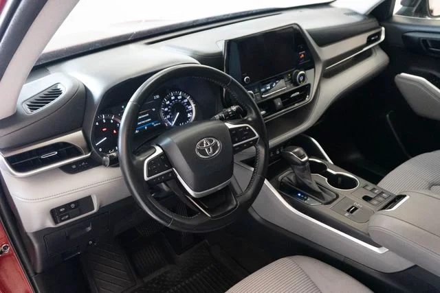 Used 2023 Red Toyota LE image 3
