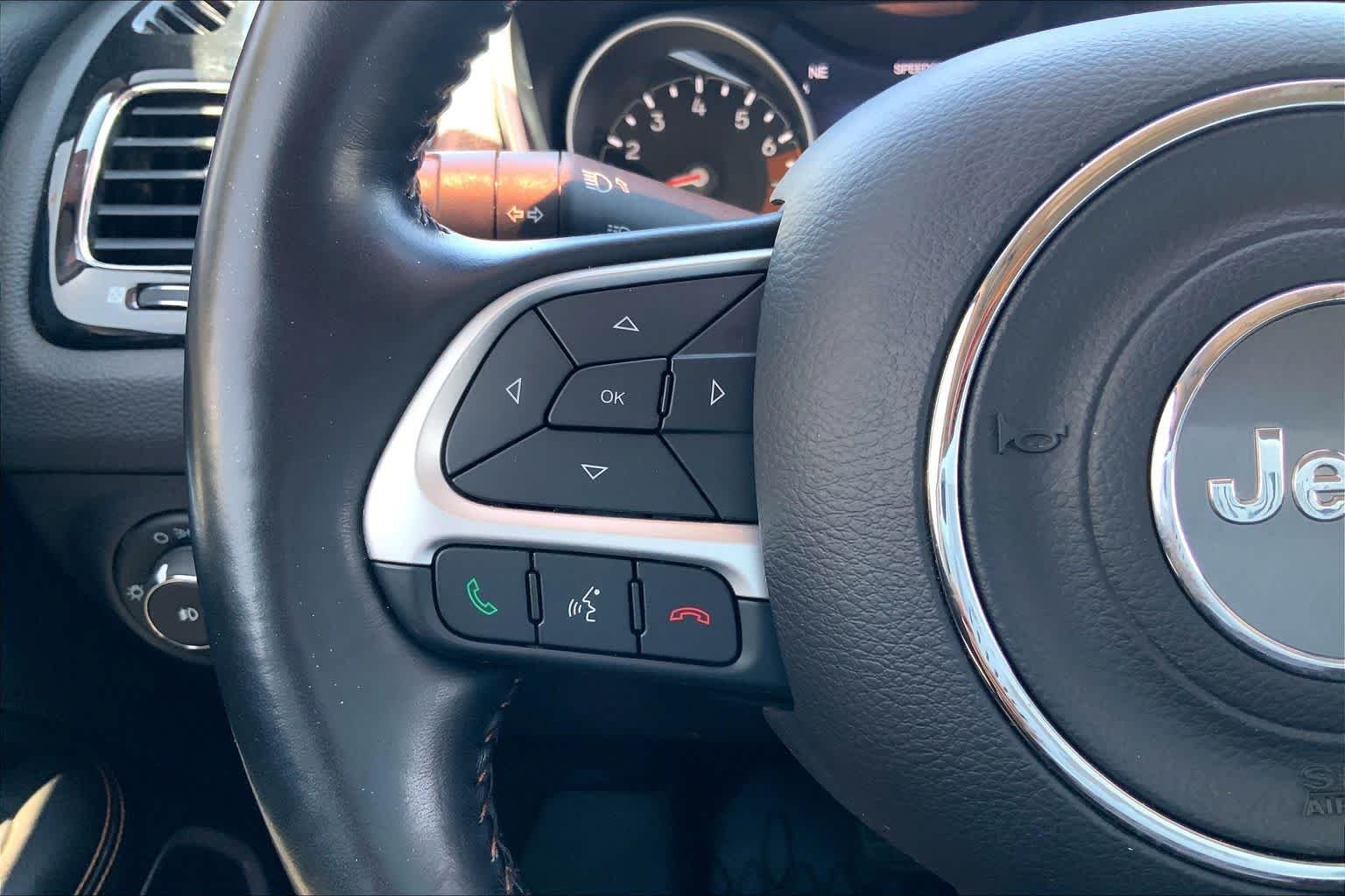 Used 2021 Redline Pearlcoat Jeep Limited image 24