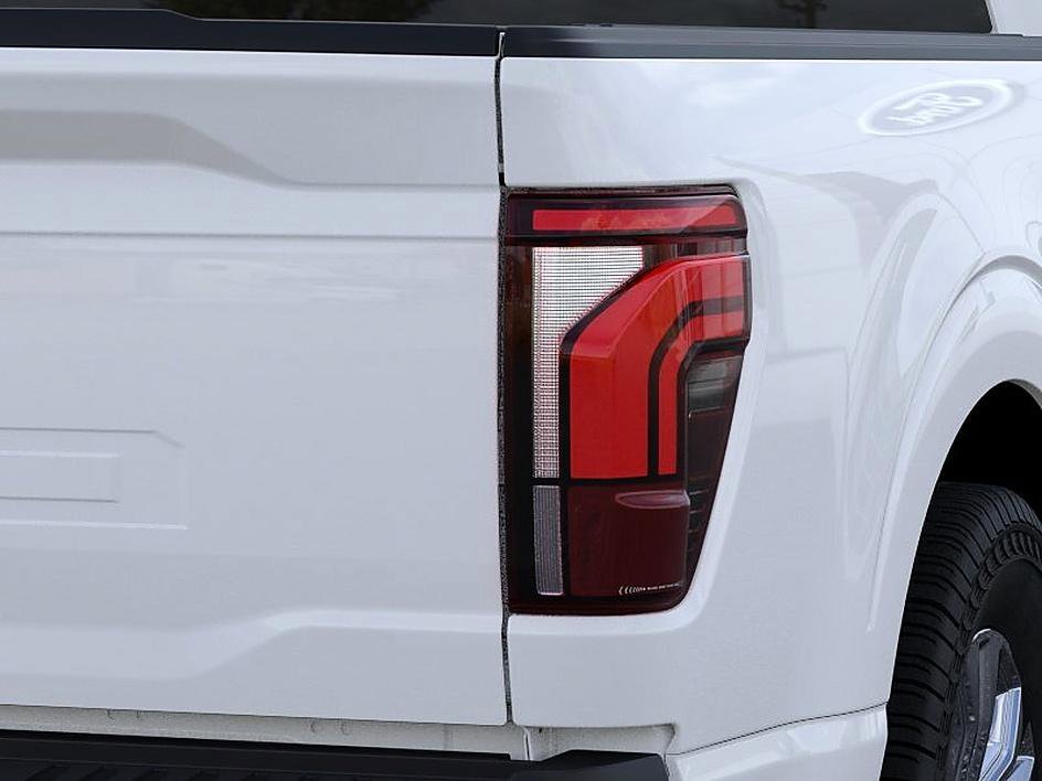 New 2026 Oxford White Ford Lariat® image 21