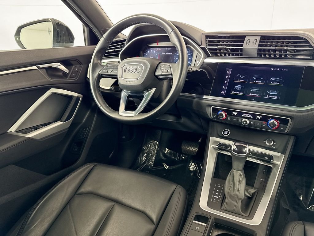 2022 Audi Q3 Premium - Photo 8