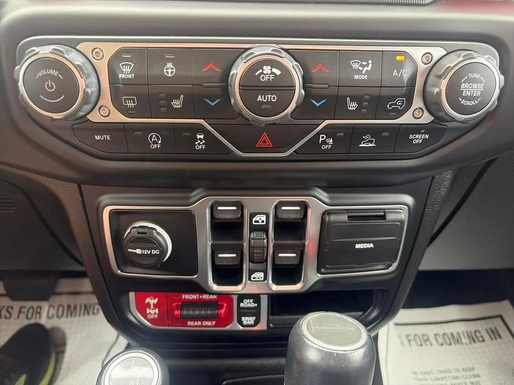 Used 2020 Black Jeep Rubicon image 18