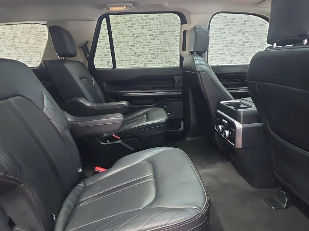 Used 2020 Star White Metallic Tri-Coat Ford Platinum image 11