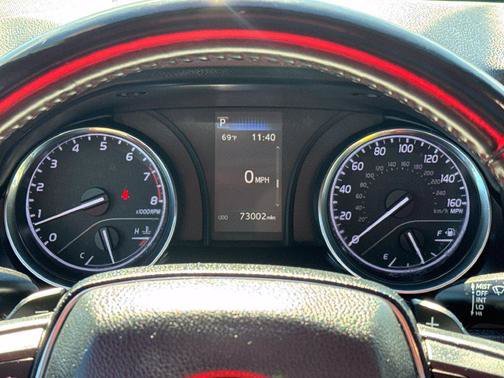 Used 2020 Blue Toyota SE image 16