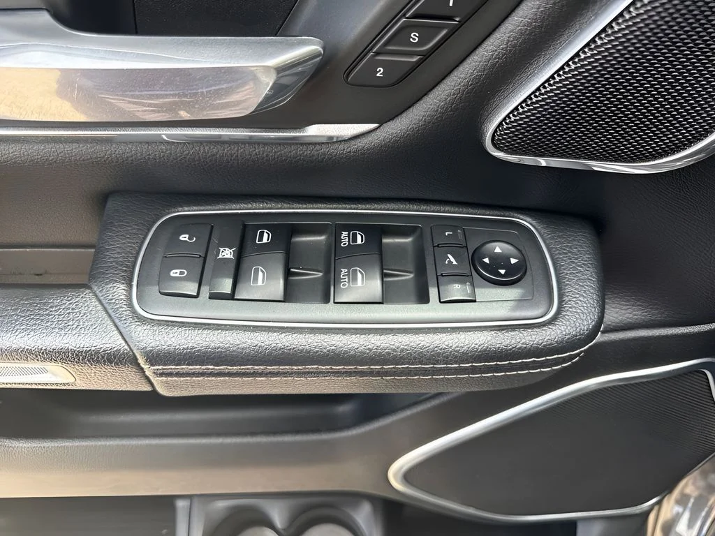 Used 2019 Gray Ram Laramie image 28