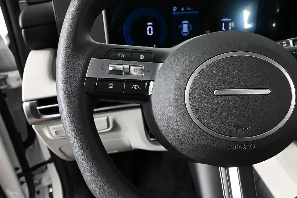New 2026 Phantom Black Hyundai SEL FWD image 18