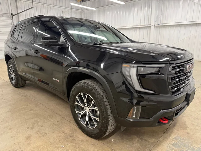 2024 GMC Acadia AT4