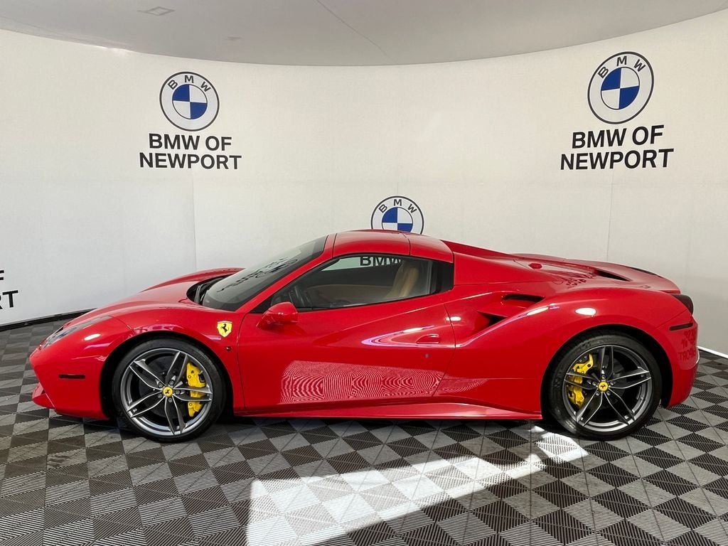 Used 2019 Red Ferrari Base image 19
